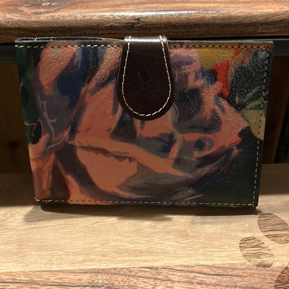 Patricia Nash clasp wallet